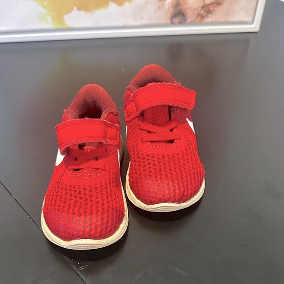 Nike Sneakers - Picture 3 of 5